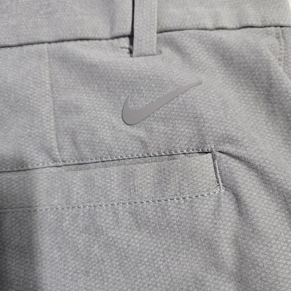Men's Nike Golf Shorts Size 36 Gray CU9740-003 - Picture 6 of 11
